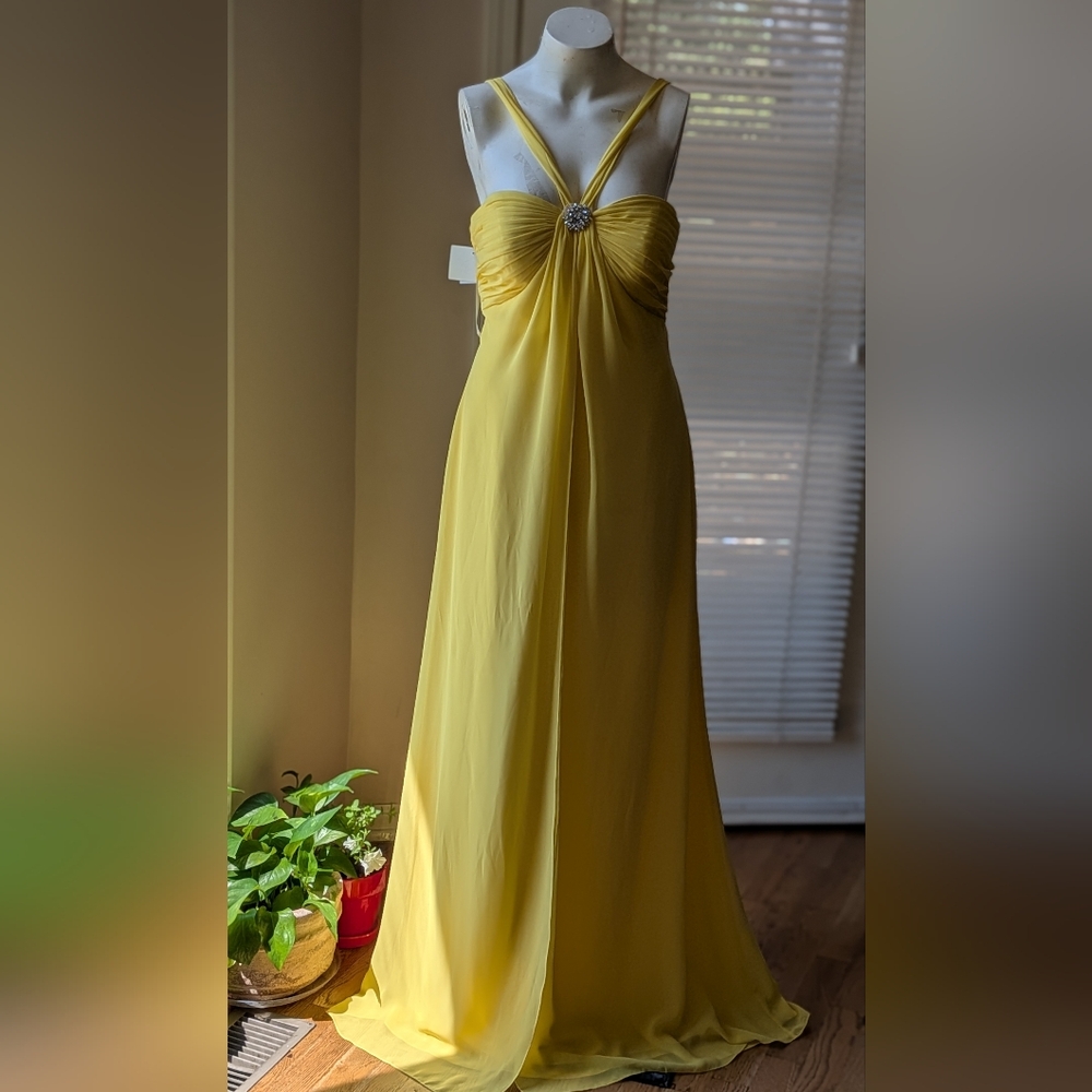 Symphony Of Venus Strapless Yellow Chiffon Gown